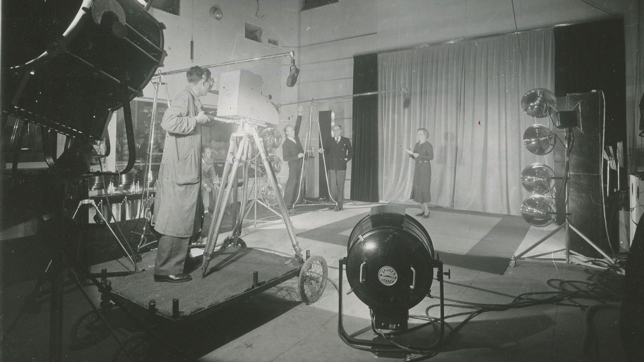 TV-455-line-trial-Paris-1938.jpg (TV 455-line trial Paris 1938.jpg)